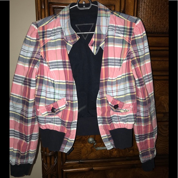 Guess Jackets & Blazers - 💗💙💜Guess Jeans reversible jacket.💜💙💗